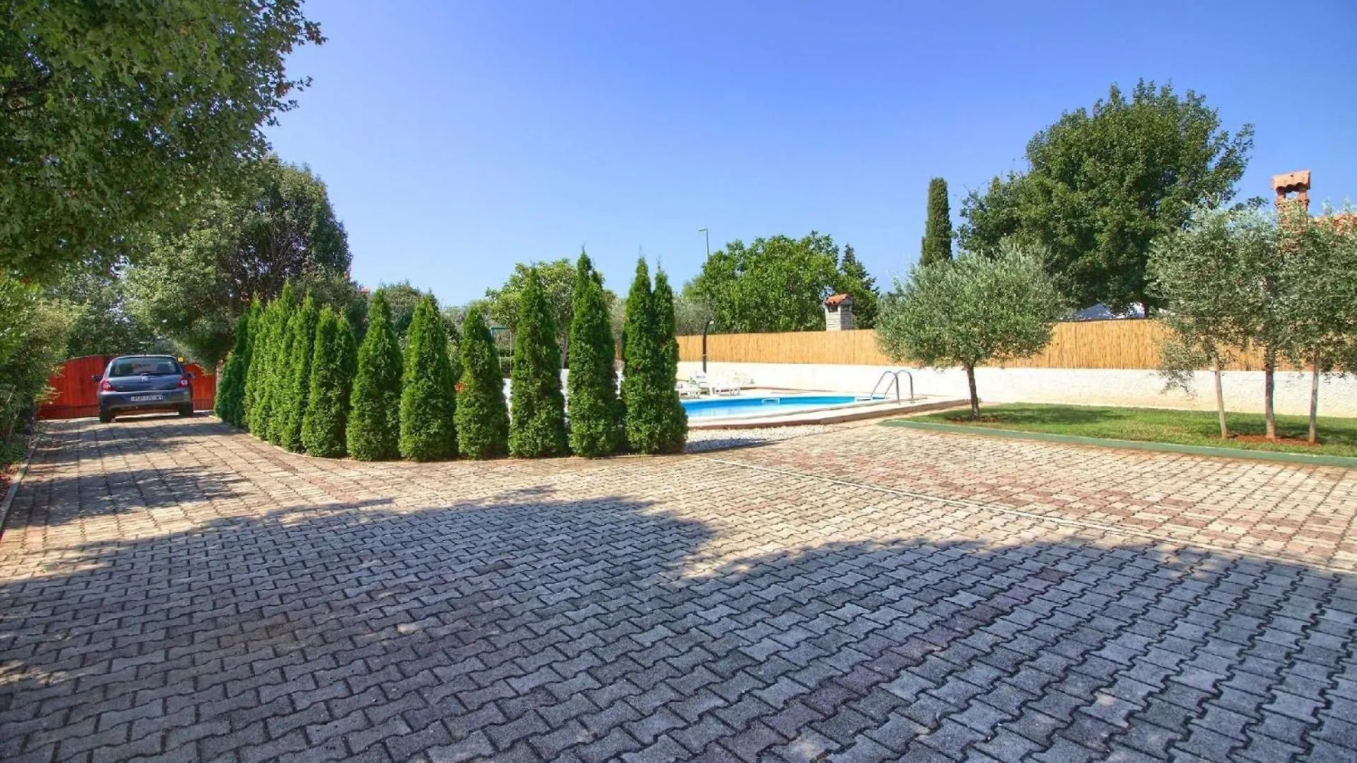 Ferienhaus Mit Privatpool Fuer 8 Personen Ca 100 Qm In Pavicini, Istrien Suedkueste Von Istrien 0*, Pavicini Kroatien